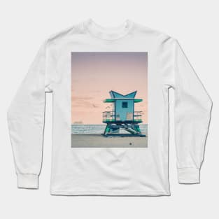 Lifeguard Building on the Miami Beach - Aesthetic Long Sleeve T-Shirt